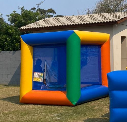 Piscina de Bolinha inflável (cubo mágico)